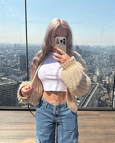Leah Larsh Onlyfans Leak