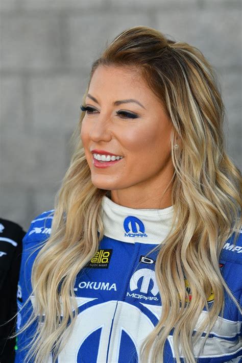 Oct 9, 2022 · Stewart and Pruett began dating in 2020, resulting in Smoke spending a considerable amount of time at NHRA events. They announced their engagement on social media on March 18, 2021, with a pair of ... . 