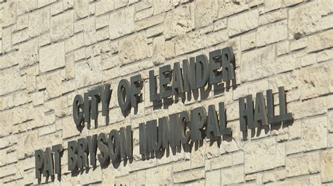 Leander sets property tax rate, approves budget
