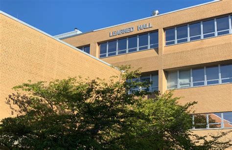 3138 Learned Hall 1530 W.15th Street Lawrence, KS 66045 kume@ku.edu 785-864-3181 ... The University of Kansas is a public institution governed by the Kansas Board of ... . 