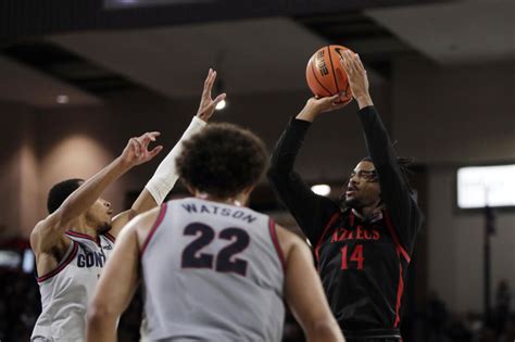 Ledee, Waters deliver in OT, San Diego State tops California 76-67