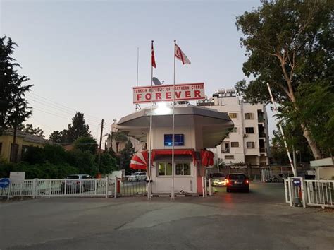 Ledra palace sınır kapısı
