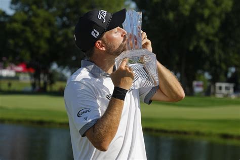 Lee Hodges gets his 1st PGA tour victory with a wire-to-wire win at the 3M Open, by 7 strokes
