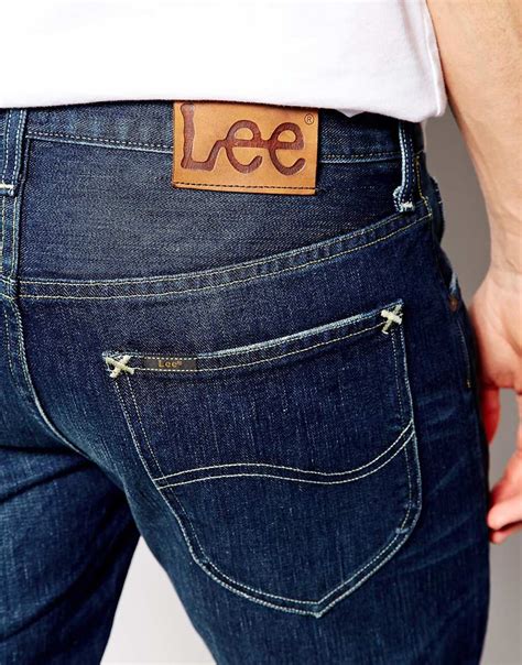 Lee jeans. 100% Cotton Jeans & Clothing Versatile 100% Cotton Jeans. Lee® 100% cotton jeans are versatile pieces that pair well with any outfit and will remain a staple in your wardrobe for years to come. You can wear cotton jeans while lounging around the house, at work or on weekend adventures. These jeans are an ideal bottom for almost any activity. 