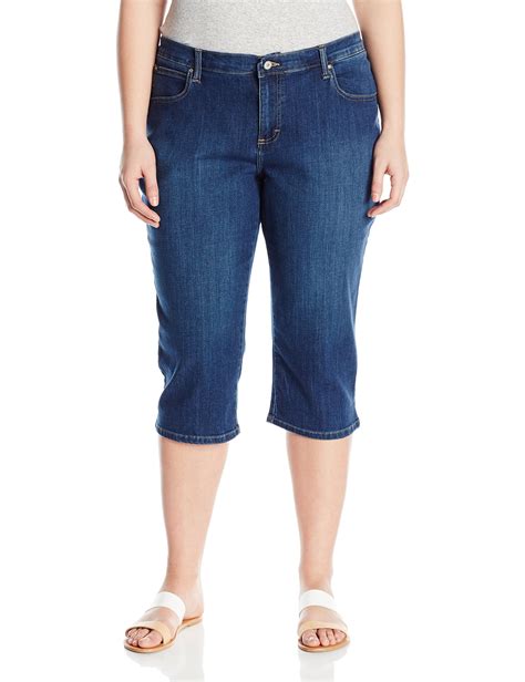 Lee relaxed fit denim capris. 61.5 - 63. 98% Cotton, 2% Spandex. Imported. Zip-Fly with button closure closure. Machine Wash. Relaxed fit; sits at the waist. Five pocket styling and button closure. Back pockets have detailed stitching. Rise: 10.75 inches, leg opening: 17 inches, inseam: medium: 20 … 