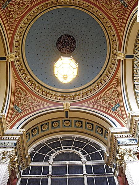 Leeds Town Hall - Wikishire