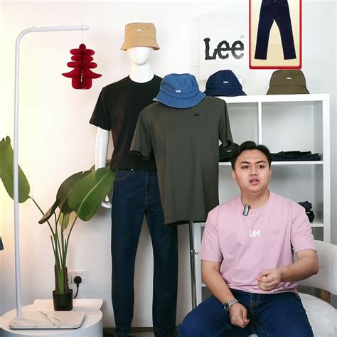 🍌 Leeofficial Onlyfans Leak [HD]