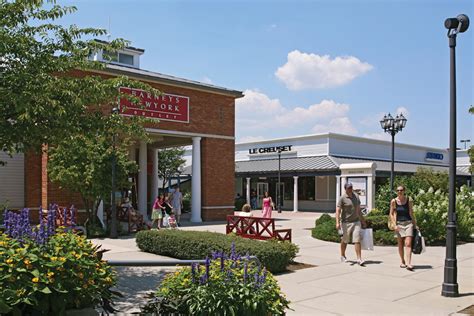 ... Leesburg Corner Premium Outlets features a collection of 110 designer and name brand stores including Adidas, Ann Taylor, Banana Republic, Barneys New York .... Leesburg corner premium outlets directory