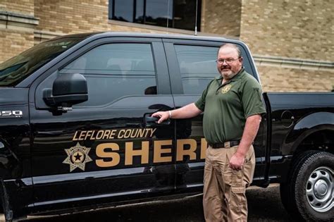 Leflore county sheriff department. LE FLORE COUNTY, Okla. — One person is dead after a shooting that took place in LeFlore County Tuesday, Oct. 25 morning. According to Sheriff Rodney Derryberry with the LeFlore Co. Sheriff's ... 