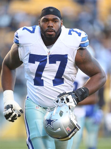 Left tackle Tyron Smith is expected to have surgery