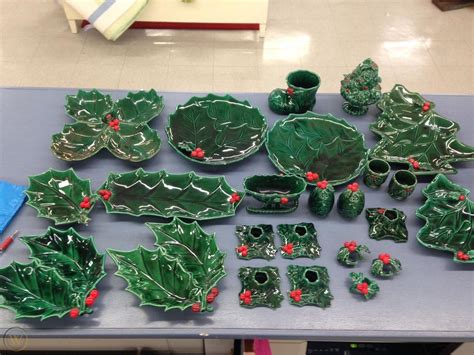 Lefton holly dishes. 