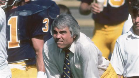 Legendary Cal QB, coach Joe Kapp dies at 85
