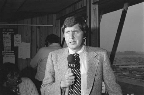Legendary NASCAR broadcaster Ken Squier dead at 88: Report
