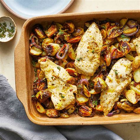 Lemon-Garlic Dump Dinner with Chicken, Potatoes & Brussels Sprouts