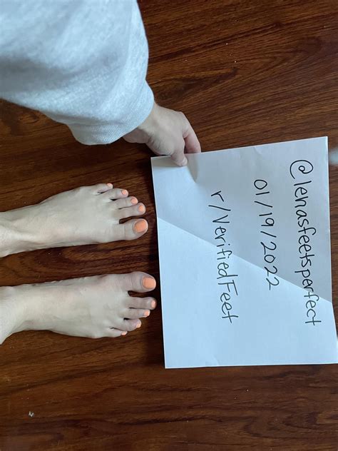 Lenasfeetsperfect Leaks 🍌 [HD]
