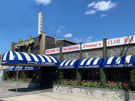 Lenny's clam bar & restaurant. In 1969 my father decided to expand and opened “Lenny’s Pizza” on Cross Bay Blvd and 160th Avenue. Still wanted to grow in 1973, her purchased Ernie’s Bar on a handshake, located at 161-03 Cross Bay Blvd. He took this small bar and developed it into “Lenny’s Clam Bar” which opened on January 11, 1974. 