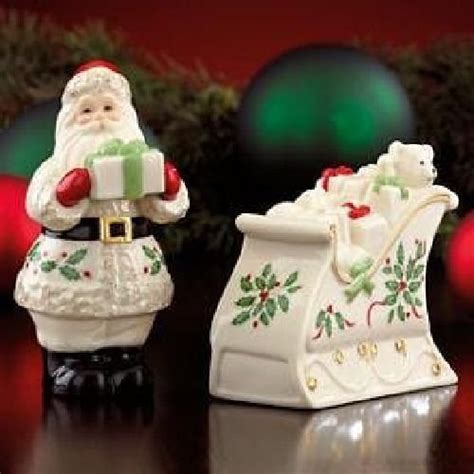 Lenox Holiday Pattern Salt & Pepper Santa And Sleigh Shakers