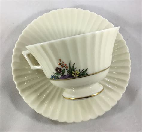 Lenox China "Daybreak" Pattern T417 Gold Flowers and Gold Trim - Set of Two Dinner Plates (1.3k) $ 44.00. FREE shipping Add to Favorites Vintage Set of 5- Lenox Fine China Dinner Plates. Sized 10-7/8" Diameters Across. Frosted Taupe Band with Silver Band (944) $ 55.00 ...