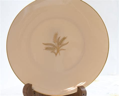 By Guest, 8 years ago on China & Porcelain. How much is the Lenox Wheat Pattern china worth. The china has the gold tri... 9,596. How much is the Lenox Wheat Pattern china worth. The china has the gold trim around the edge comes with the 8 setting. china gold lenox. answer share.