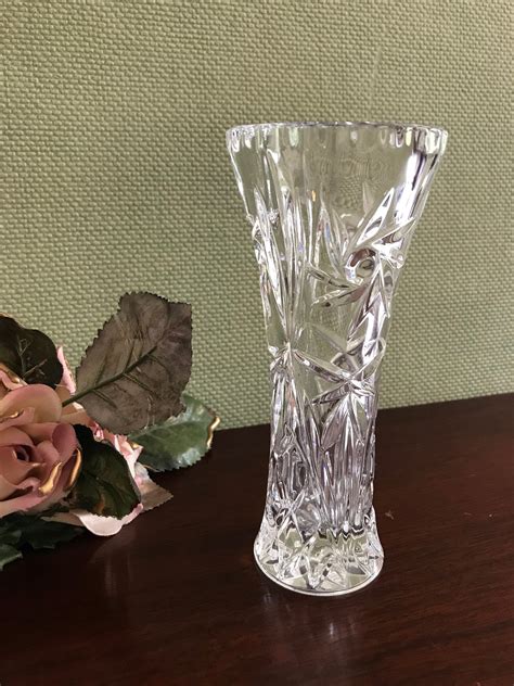 Lenox crystal vase. Lenox Lead Clear Crystal Star Bud Vase - 6" High - Traditional Flare Design -Quality Vase (49) Sale Price $7.50 $ 7.50 