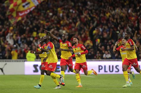 Lens defeats Marseille in fight for runner-up spot