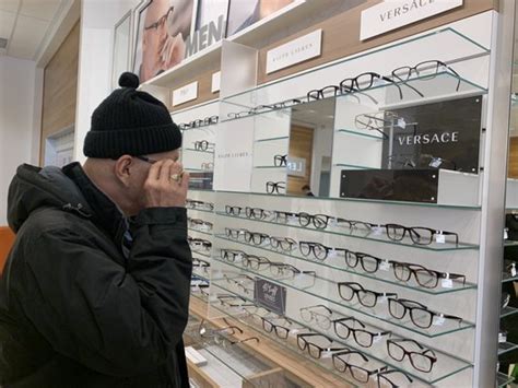 For over 40 years, LensCrafters has been a leader in the optical retail industry. We are North America’s largest optical retailer, with over 1,000 stores located in malls and shopping centers across the United States, Canada, and Puerto Rico. Our mission is to help people look and see their best through high quality vision care and eyewear .... 
