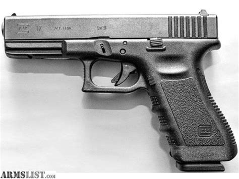 LEO Trade-In GLOCK 21 GEN 3 .45 AUTO Handgun <p>Used Generatio