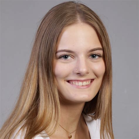Leonie  Lindner Onlyfans Leak