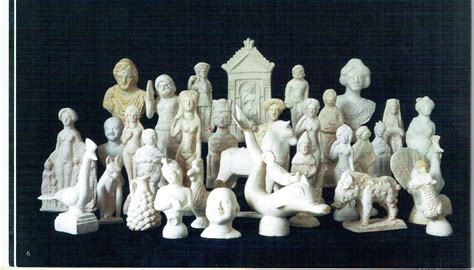 Les figurines gallo romaines en terre cuite d'alésia. - Explotación agropecuaria y las movilizaciones campesinas en lauramarca (cusco).