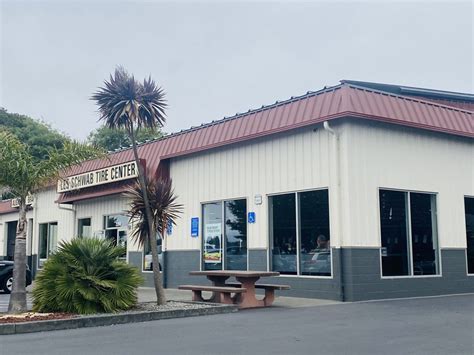 Les Schwab Tire Center - Hailey. 520 N River St. Hailey, ID 83333. 4.8 (1,123) (208) 788-0924. Get Directions. Find us across from A Wood River Inn, on the corner of Myrtle St and River St. Make This My Store. Book an appointment.