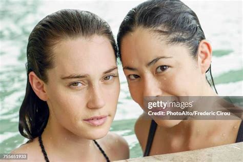 Lesbians Pool Onlyfans Leak
