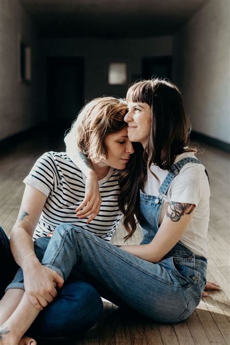 Lesbions. Cas Stephens, left, and Lauren Vlach have been dating since February, when Ms. Stephens saw one of Ms. Vlach’s videos on TikTok. “Proves TikTok is the best lesbian dating app,” Ms. Vlach ... 