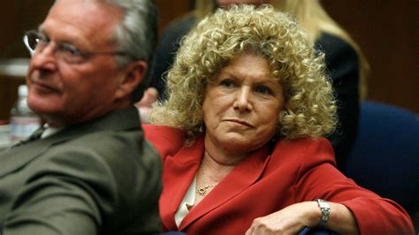 Leslie abramson. May 2, 2023 · Leslie Abramson is a retired lawyer who defended the Menendez brothers and Phil Spector in high-profile murder cases. Learn about her career, controversies, memoir and personal life. 