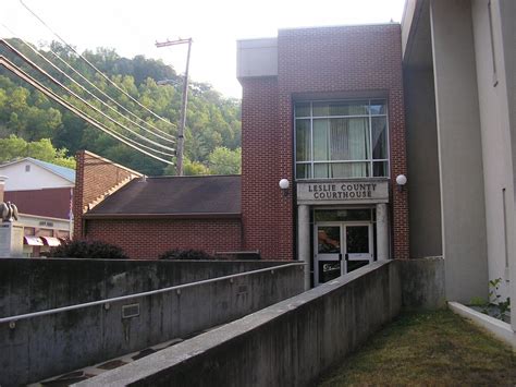 Leslie ky goejail. To find out if someone you know has been recently arrested and booked into the Leslie County Detention Center, call the jail’s booking line at 606-672-3548. There may be an automated method of looking them up by their name over the phone, or you may be directed to speak to someone at the jail. 