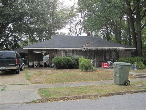 Lester street murders house. Photographer/Editor Michael Moore and Reported by Jill Monier. . This is the home where Jessie Dotson committed the worst mass murder in Memphis history. F... 