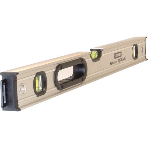 Level spirit level. When it comes to ensuring straightness in construction and other projects, two commonly used tools are the plumbline and the spirit level. While both tools serve a similar purpose,... 