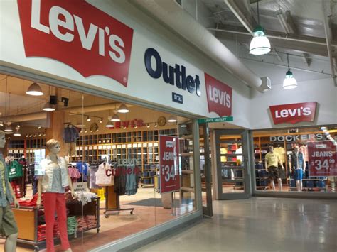 Levi strauss store near me. Levi's® stores and outlets offer the best in-store selection of jeans, denim jackets, and more. Use our convenient locator tool find a Levi's® New Jersey store near you. Skip to main content Shop; Discover; SecondHand; Your Bag. 10% off new Levi's® subscribers. Sign Up ... Denizen® From Levi's® Signature by Levi Strauss & Co. ... 