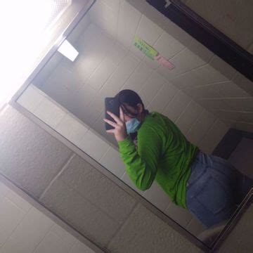 Lexi2Hot4U Onlyfans Leak