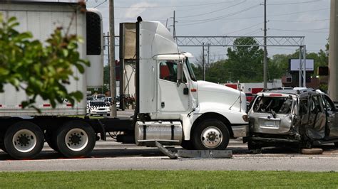 Lexington, NC - Semi Truck Accident - Lawyer Attorney