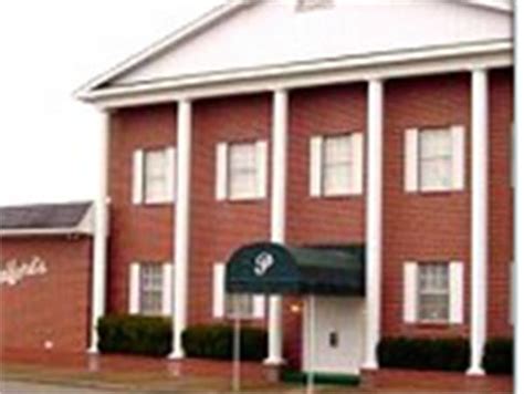 Lexington tn funeral home. .  ...