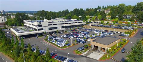Lexus of bellevue. Lexus of Bellevue is a dealership that offers a fully equipped service center for the maintenance of your Lexus vehicles. You can enjoy same-day service, complimentary … 