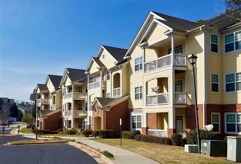$1,189 / 2br - 1059ft 2 - Experience East Point Excellence at Leyland Pointe Apartments (East Point) 2900 Laurel Ridge Way, East Point, GA 30344