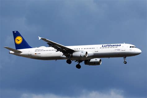 Looking for flight tracker to check LH692 flight status? Get flight departure & arrival time on Trip.com! You can also find more flight status of flights operated by Lufthansa.. 
