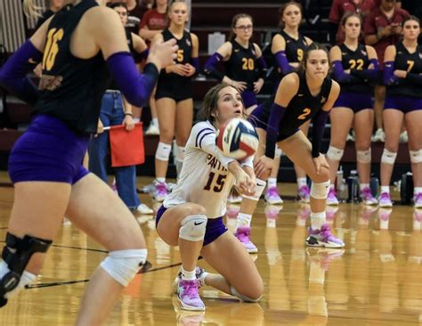 Liberty Hill beats Colleyville Heritage for berth in 5A volleyball title match