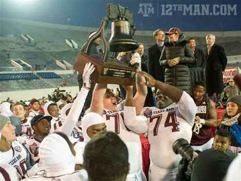 Dec 29, 2022 · Arkansas football outlasts Kansas in triple overtime for Liberty Bowl win. MEMPHIS, Tenn. — Arkansas football led Kansas by 25 points in the third quarter of the AutoZone Liberty Bowl on Wednesday. The Razorbacks had set a bowl record for most points scored in a single quarter with 24 in the first. The defense had forced three turnovers. . 