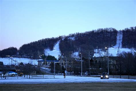Liberty mountain ski resort. Thursday: 3:00 – 9:00 PM. Friday: 3:00 – 10:00 PM. Saturday: 10:00 AM – 10:00 PM. Sunday: 12:00 – 6:00 PM. View Website. Ever wondered if there was a way to ski and snowboard year round? Located in Lynchburg Virginia, Liberty Snowflex allows you to ski and snowboard any season of the year! Snowflex is the first of its kind in America. 