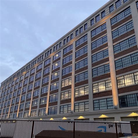 Feb 10, 2020 · NEW YORK CITY- Madison Capital and Salmar Properties have signed two new leases at Liberty View Industrial Plaza located at 850 Third Ave. in Sunset Park, Brooklyn. The 1.3 million-square-foot ... . 