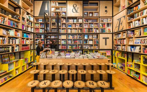 Librería. LIBROSREF es una librería ubicada en Buenos Aires—Argentina, especializada en libros nuevos, raros y usados seleccionados para cada temática. 