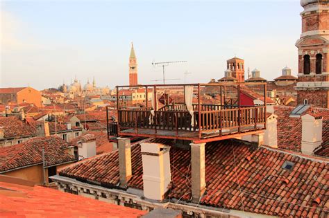 Life on the roofs of Venice: altanas - VENECISIMA