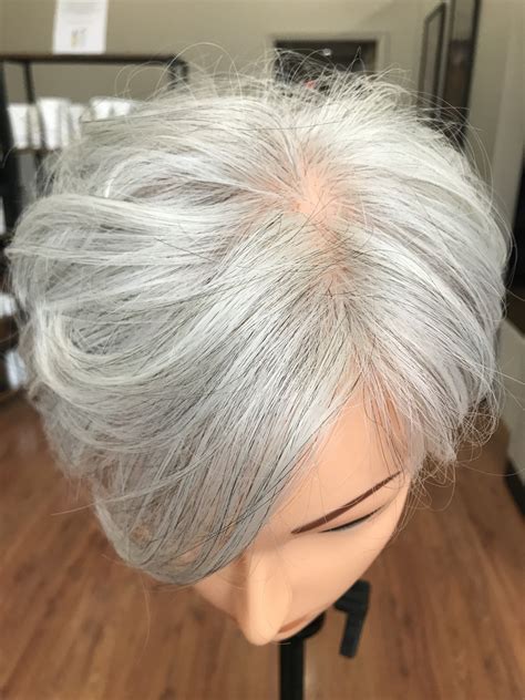 Light Gray Wigs: A Timeless and Versatile Hairstyle for Limitless Glamour